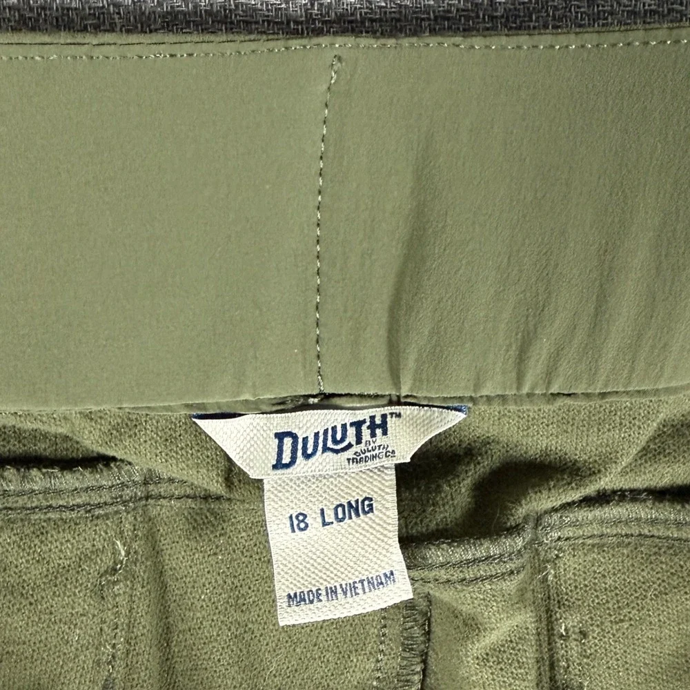 Duluth Trading Co Women 18 Long Green Moto Utility Pants Stretch Outdoor